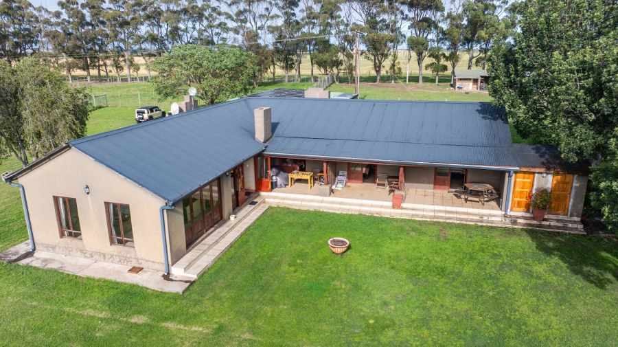 5 Bedroom Property for Sale in Grahamstown Rural Eastern Cape